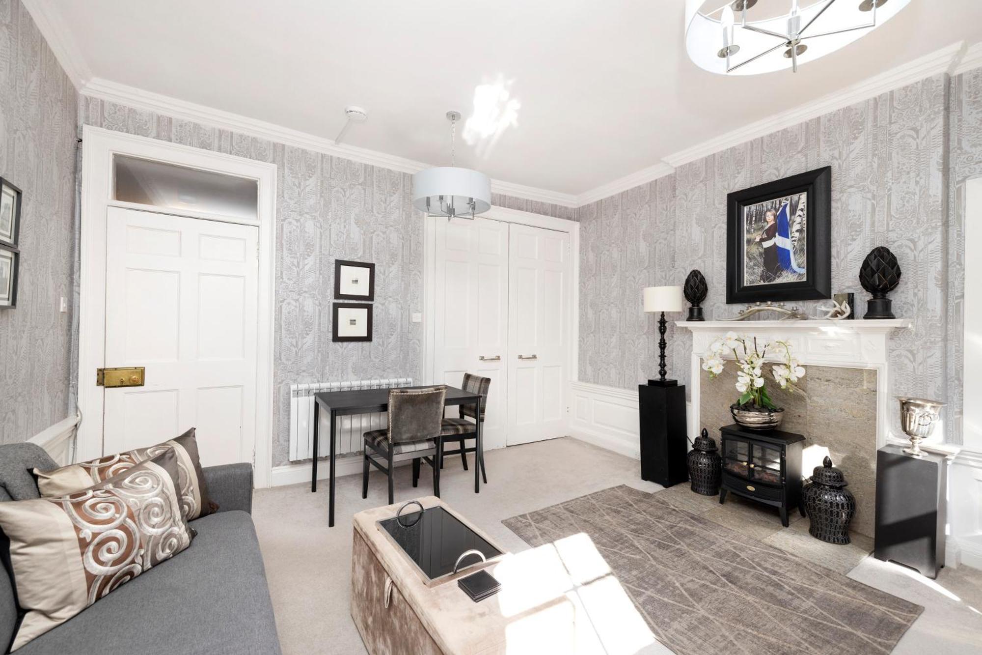 Joivy Exclusive Apartment At The Heart Of New Town Единбург Екстер'єр фото